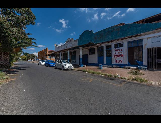 725M² BUILDING FOR SALE IN SPRINGS CENTRAL